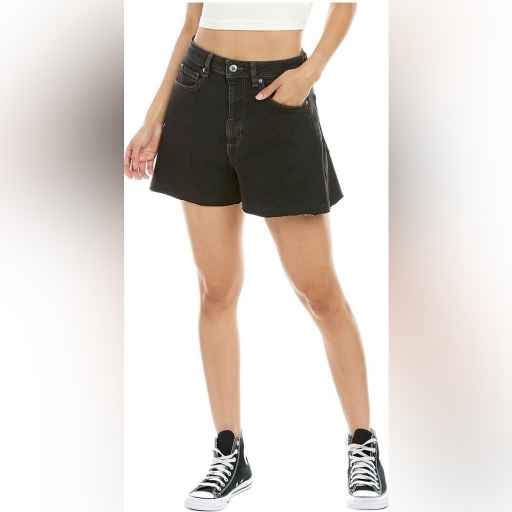 NWT WeWoreWhat High-Rise Boyfriend Jean Shorts Bahbah Black Denim Size 25